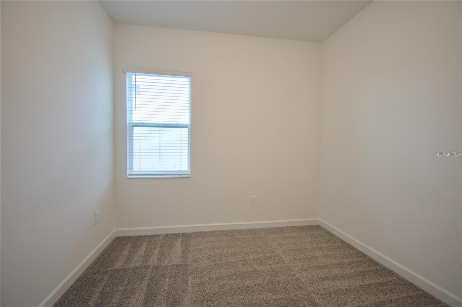 Image 22 of 43 For 10830 History Avenue