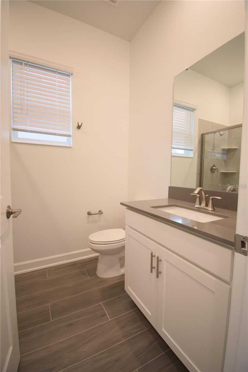 Image 26 of 43 For 10830 History Avenue