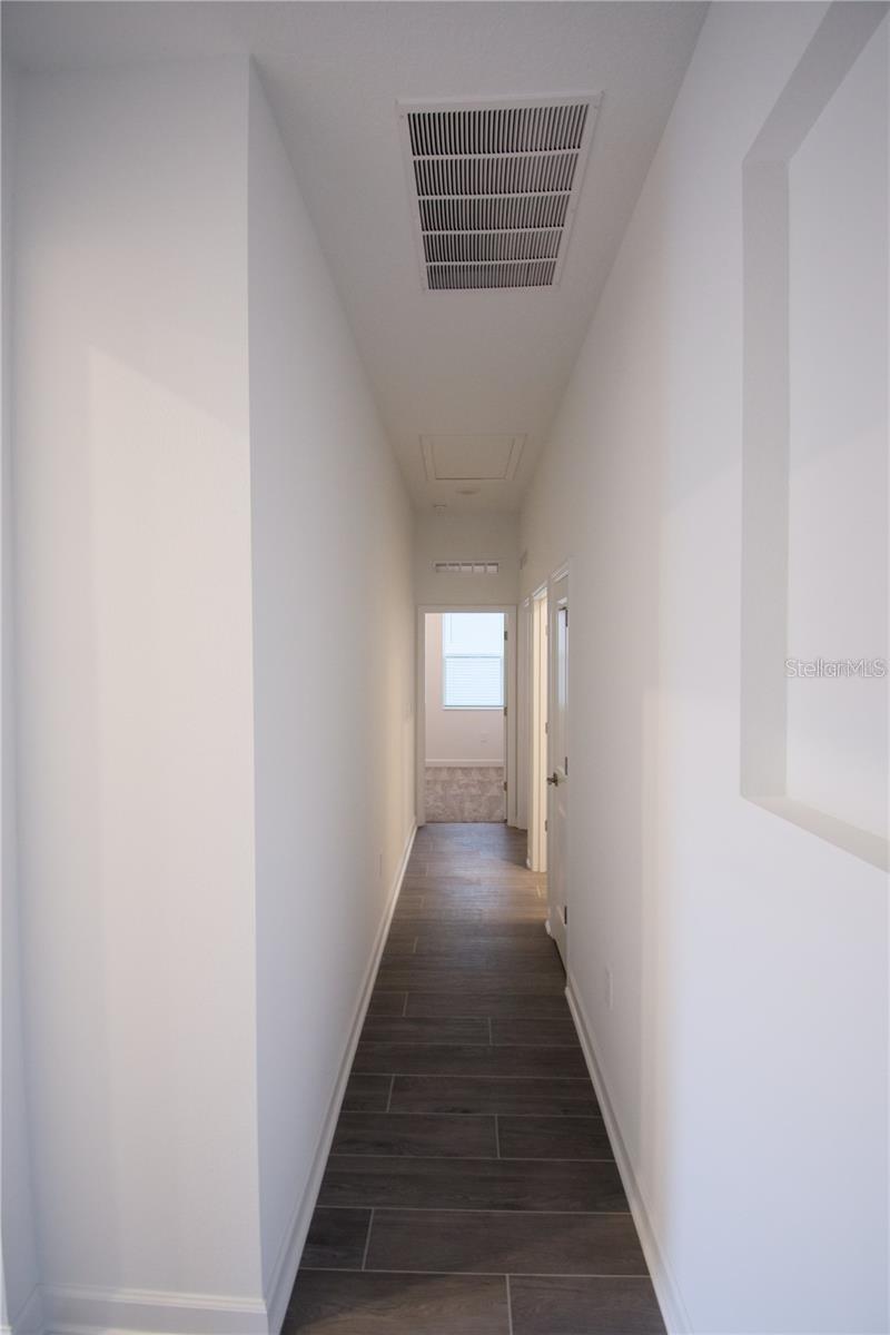 Image 28 of 43 For 10830 History Avenue