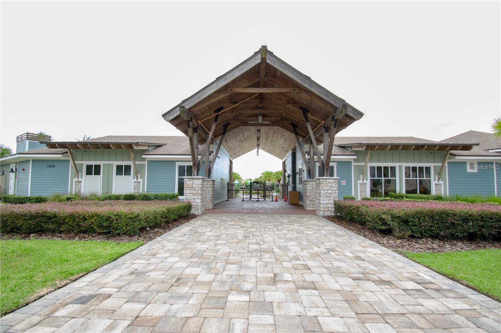 Image 32 of 43 For 10830 History Avenue