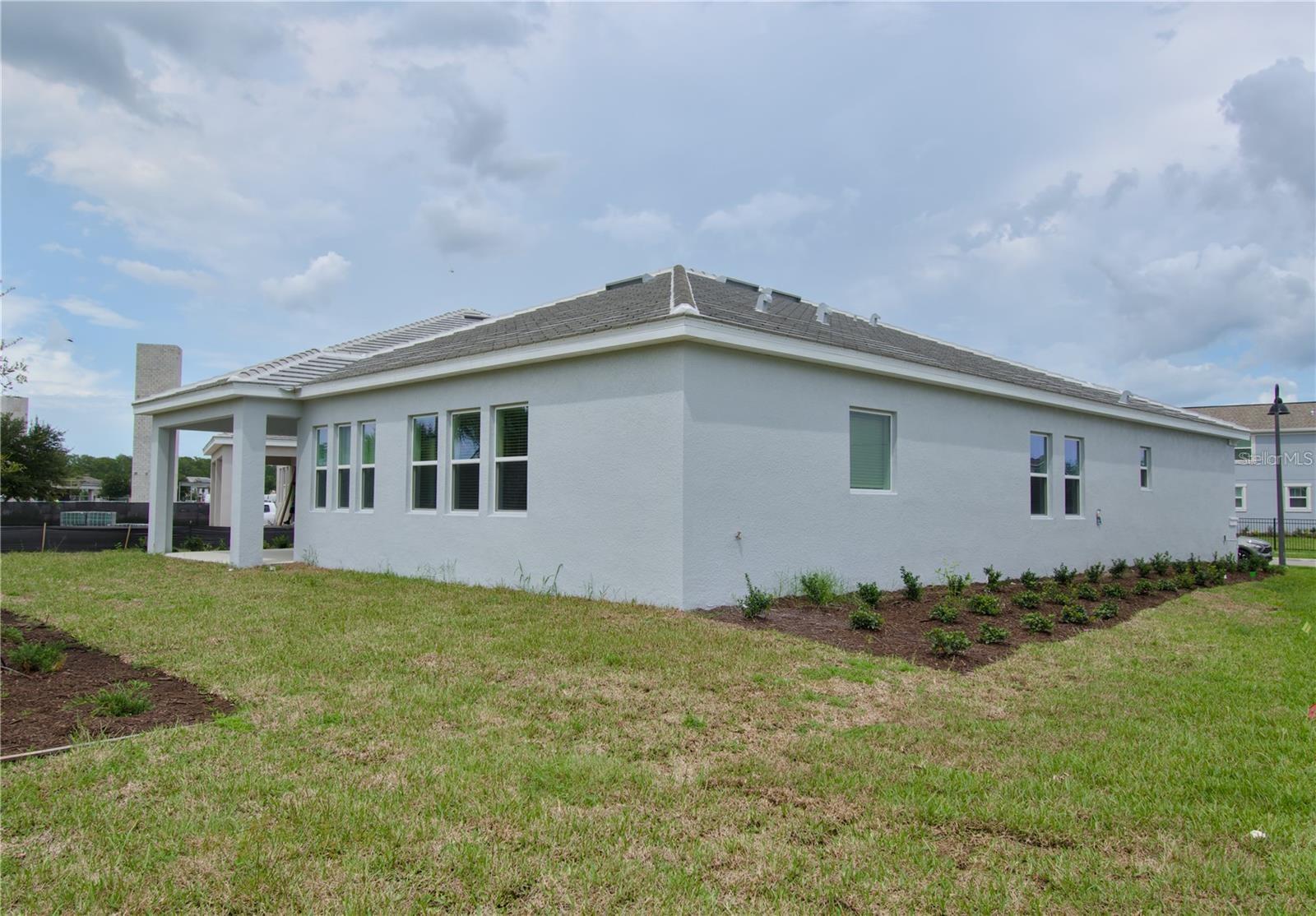 Image 5 of 43 For 10830 History Avenue