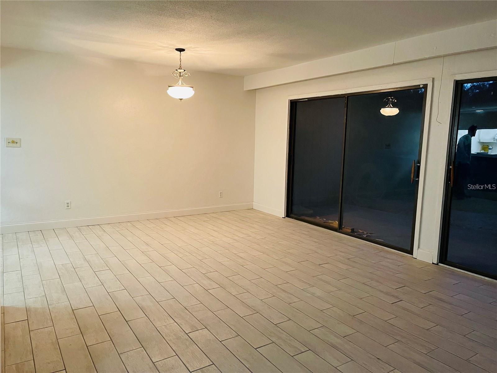 Image 3 of 9 For 2362 Burnway Road 2362