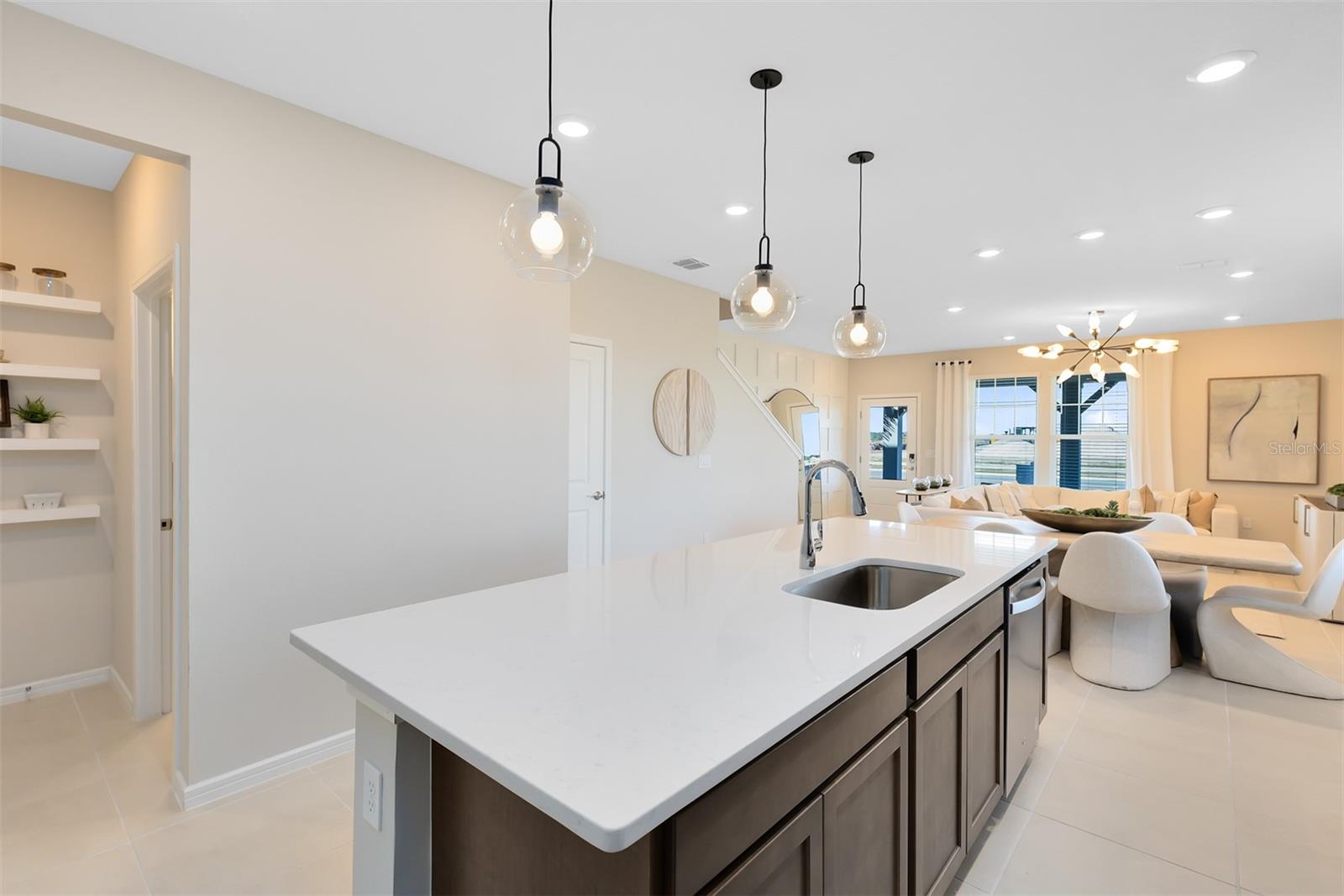 Image 5 of 28 For 2348 Southbury Drive