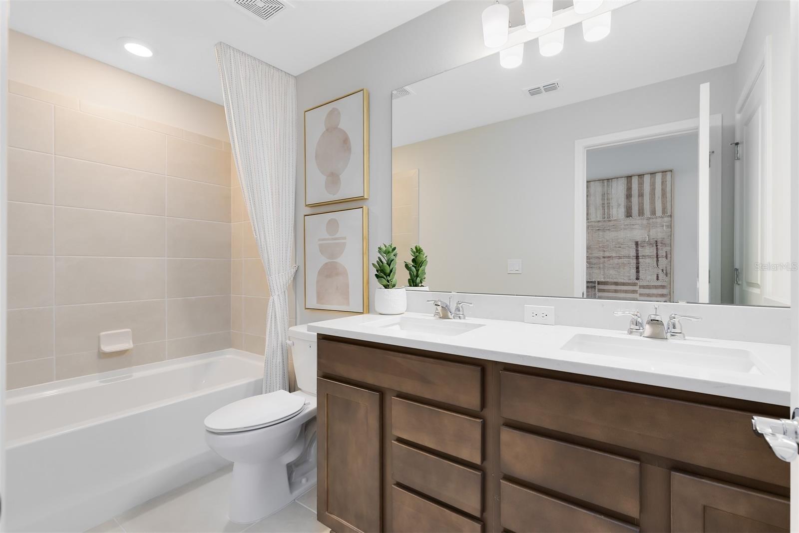 Image 27 of 28 For 2362 Southbury Drive