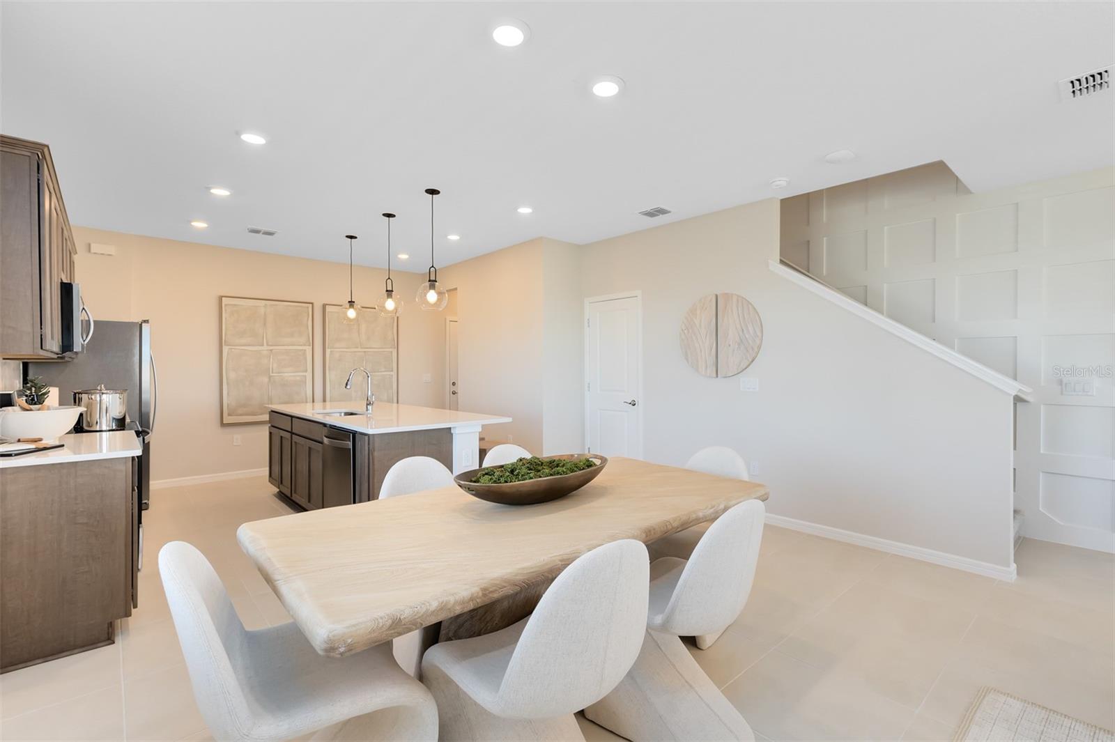 Image 9 of 27 For 2352 Southbury Drive