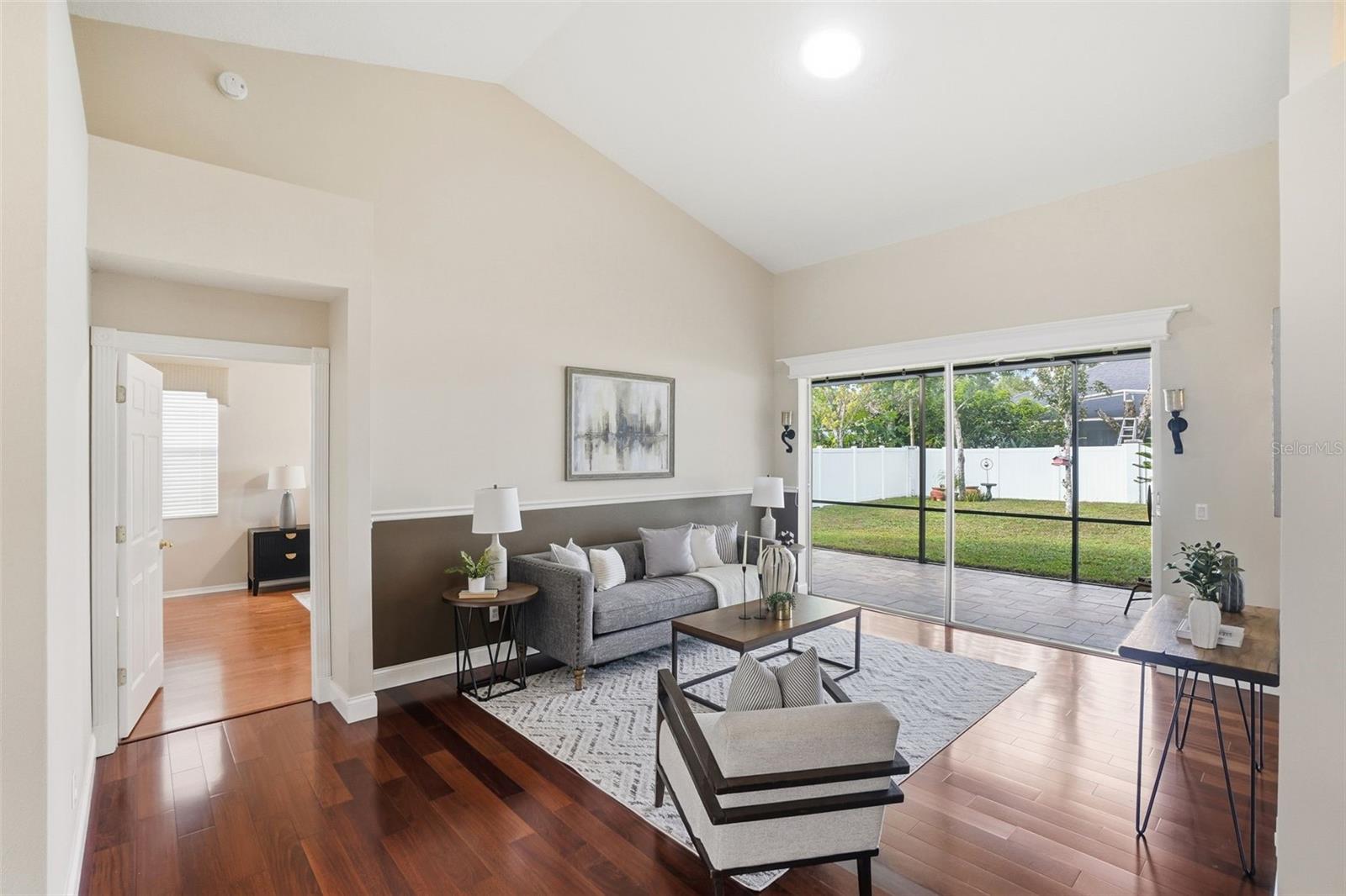 Image 7 of 32 For 14821 Oldham Drive