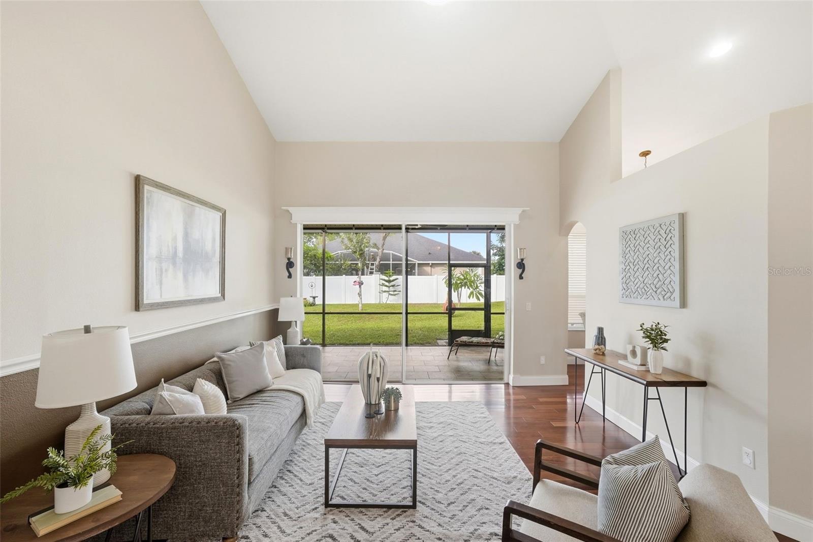 Image 8 of 32 For 14821 Oldham Drive