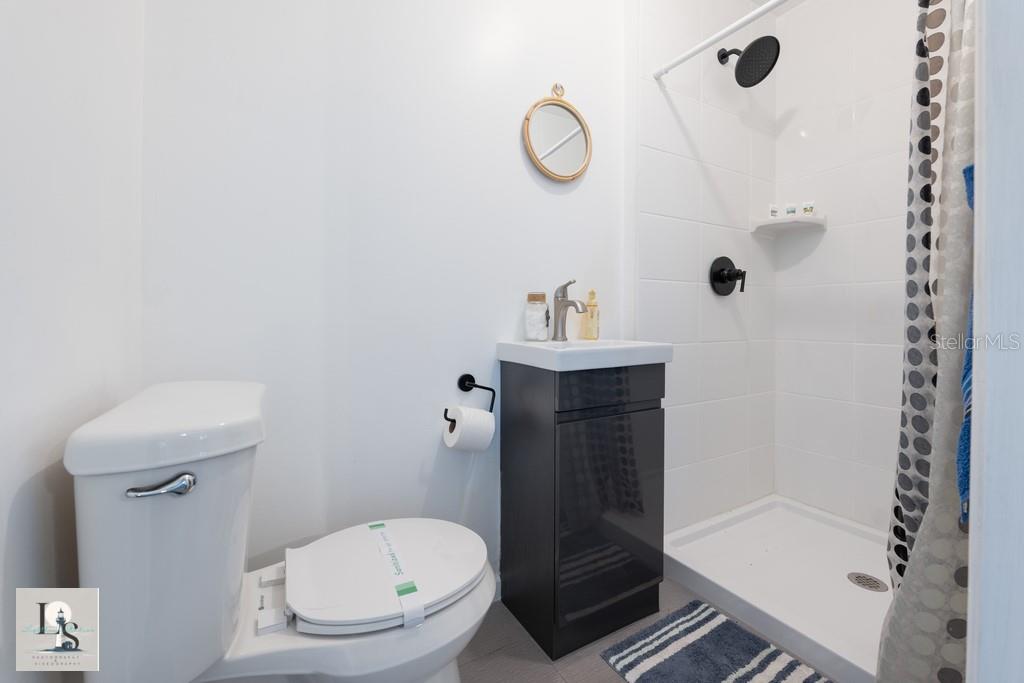 Image 11 of 22 For 5209 Western Drive