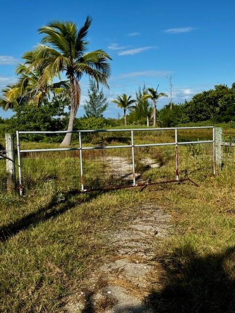 Image 20 of 22 For 5209 Western Drive