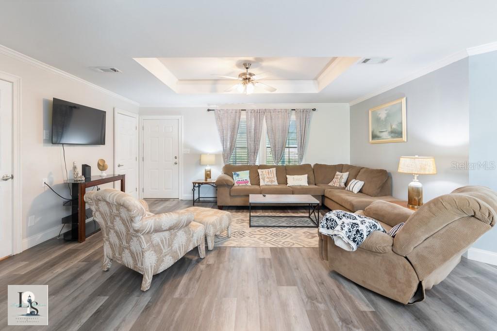 Image 8 of 22 For 5209 Western Drive