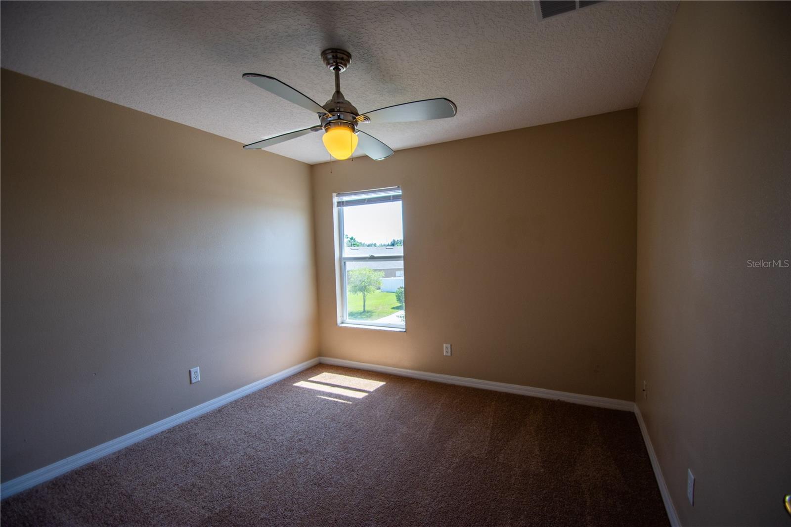 Image 12 of 28 For 1074 Corvina Drive