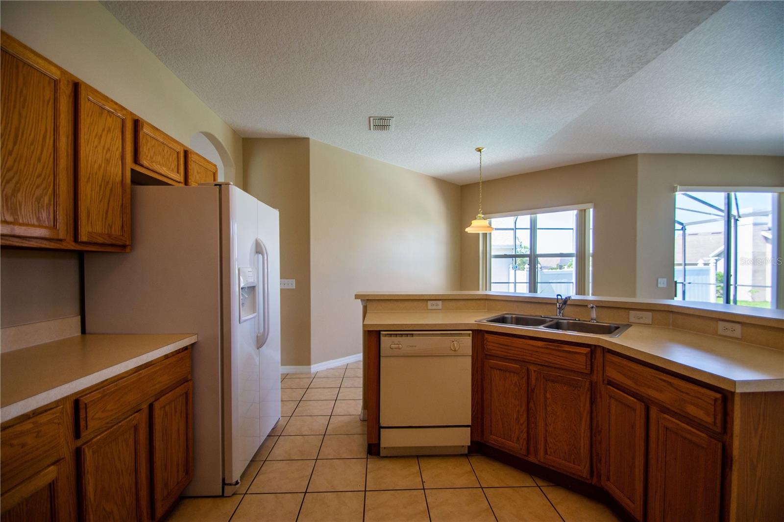 Image 4 of 28 For 1074 Corvina Drive