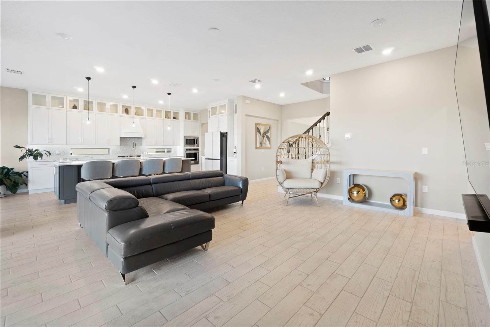 Image 14 of 59 For 15296 Willow Ridge Drive