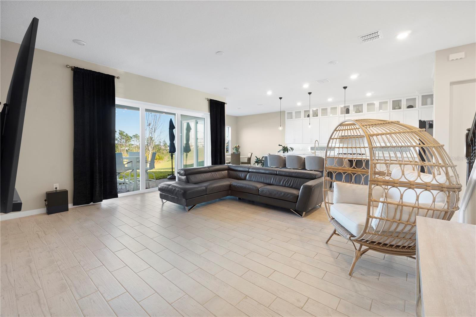 Image 15 of 59 For 15296 Willow Ridge Drive