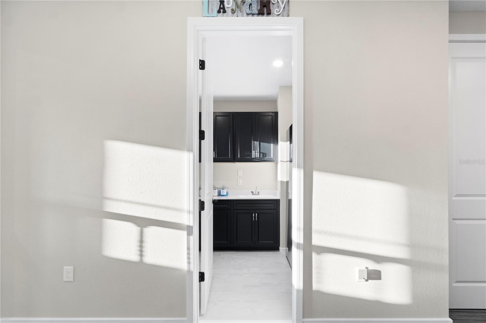 Image 43 of 59 For 15296 Willow Ridge Drive