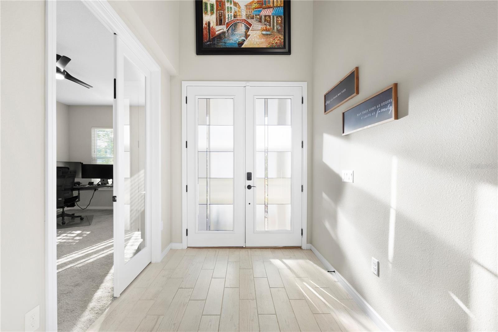 Image 5 of 59 For 15296 Willow Ridge Drive