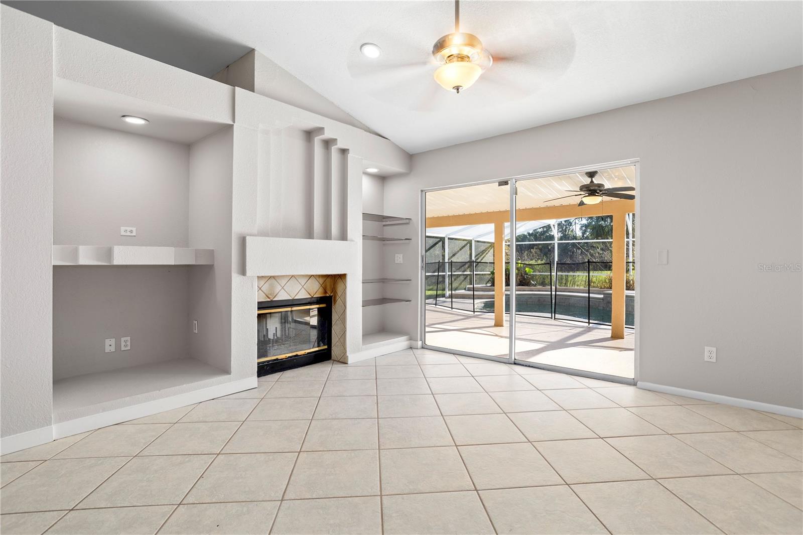 Image 13 of 20 For 982 Big Oaks Drive