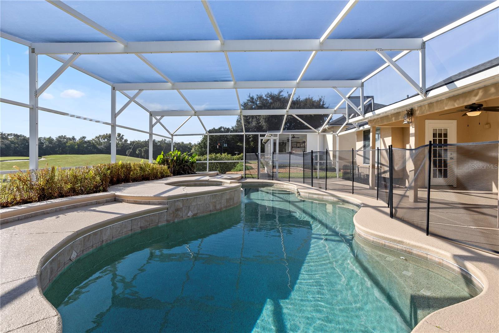 Image 2 of 20 For 982 Big Oaks Drive