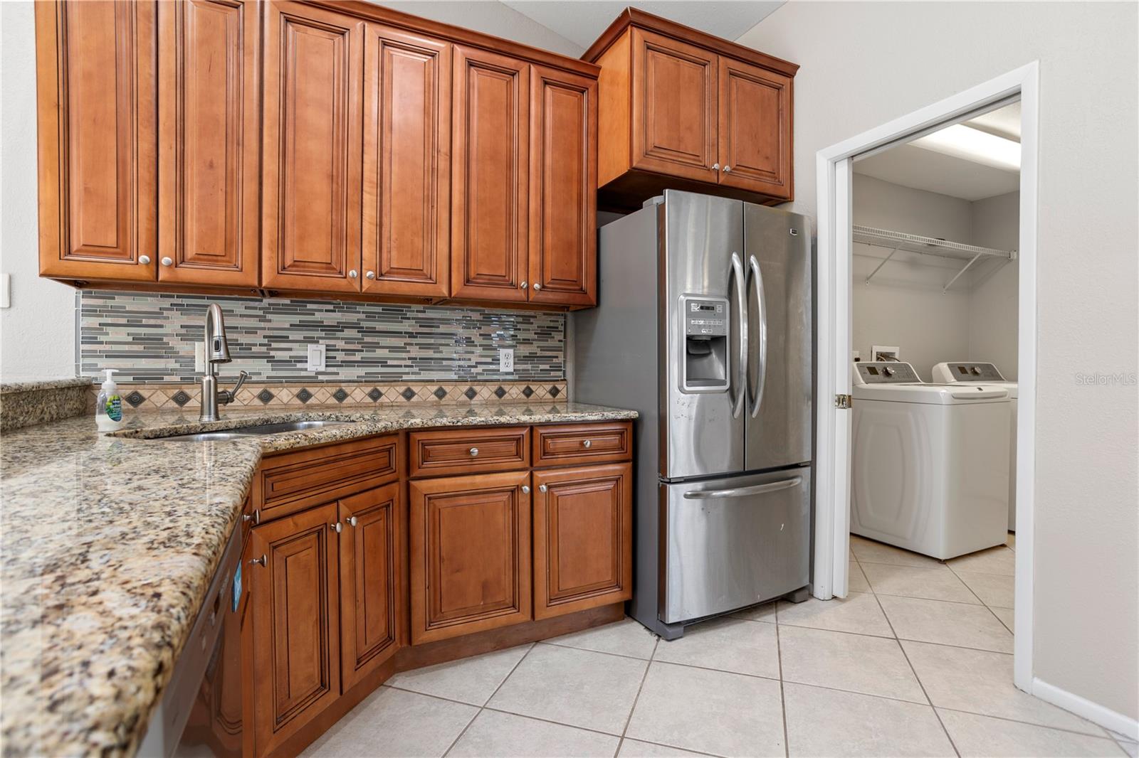 Image 4 of 20 For 982 Big Oaks Drive