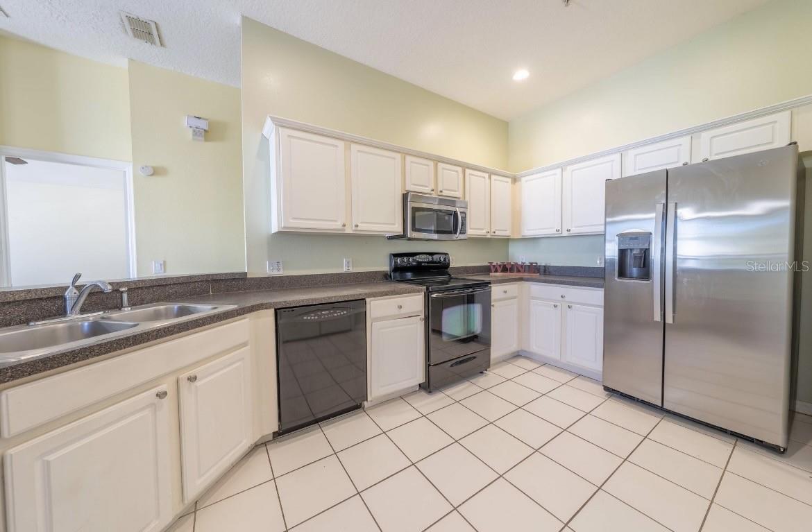 Image 12 of 22 For 6650 Goldenrod Road 123a