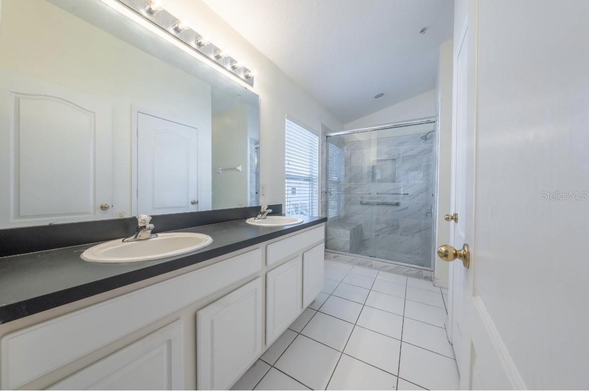 Image 17 of 22 For 6650 Goldenrod Road 123a