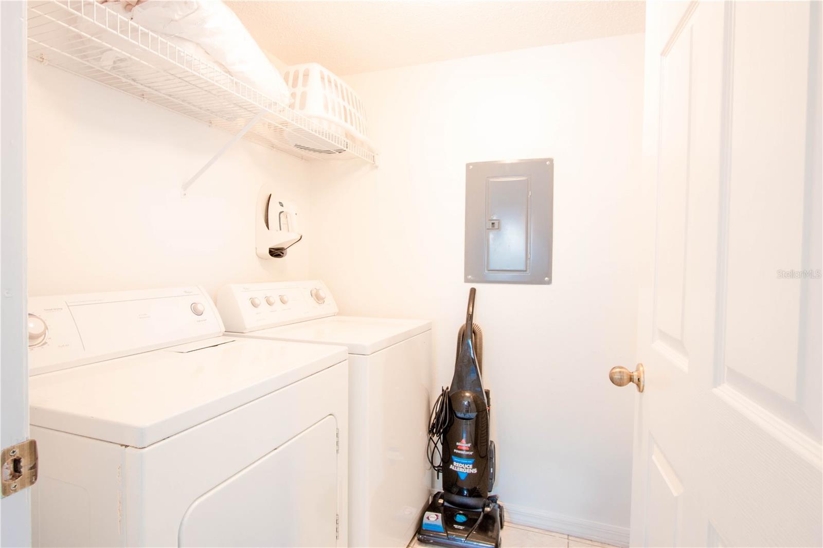 Image 19 of 68 For 1099 Park Ridge Circle