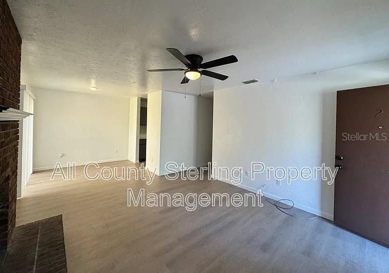 Image 3 of 11 For 4417 71st Terrace 2