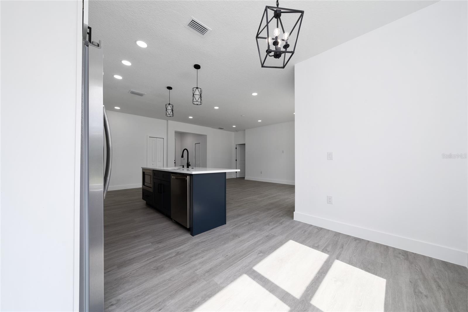 Image 12 of 37 For 3270 Framinghan Avenue Sw