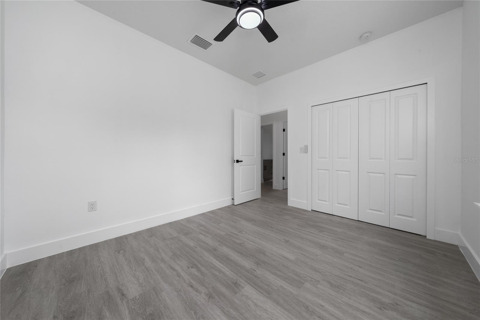 Image 19 of 37 For 3270 Framinghan Avenue Sw