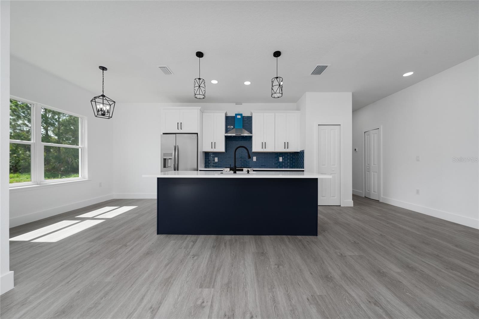 Image 9 of 37 For 3270 Framinghan Avenue Sw