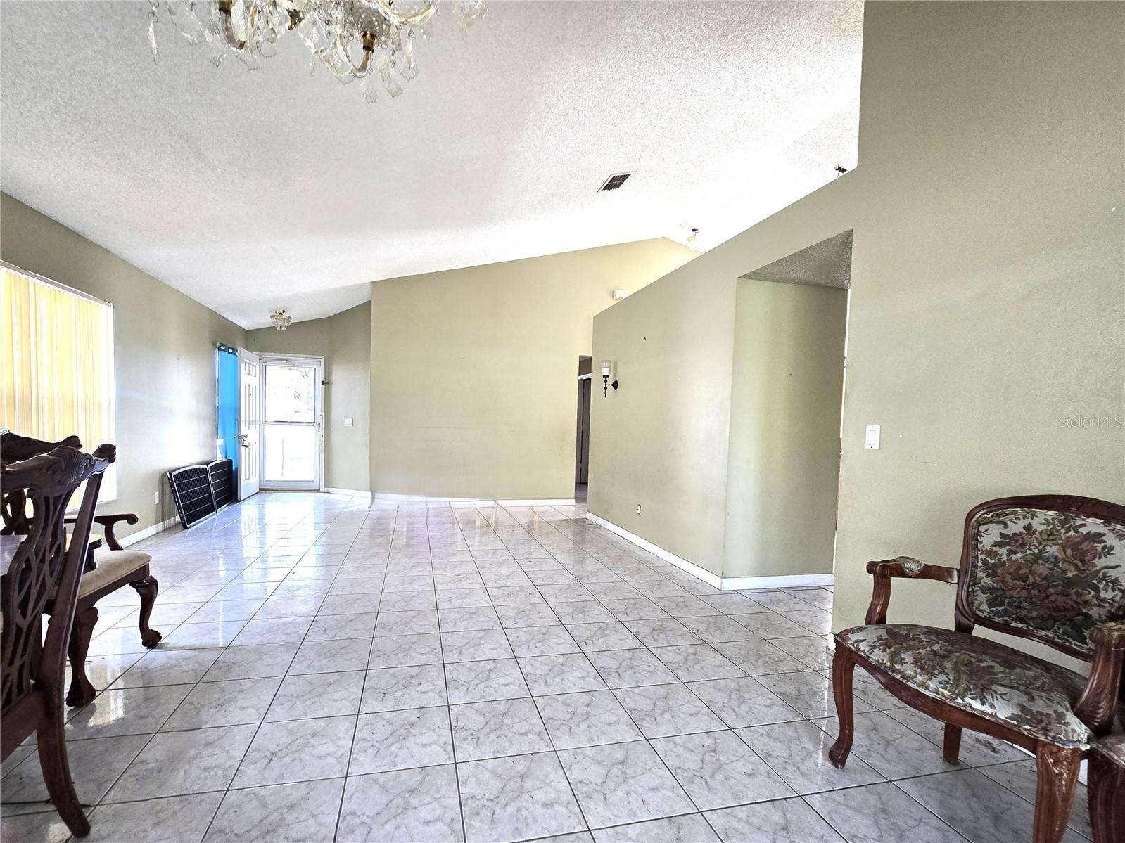 Image 20 of 34 For 8312 Fort Clinch Avenue