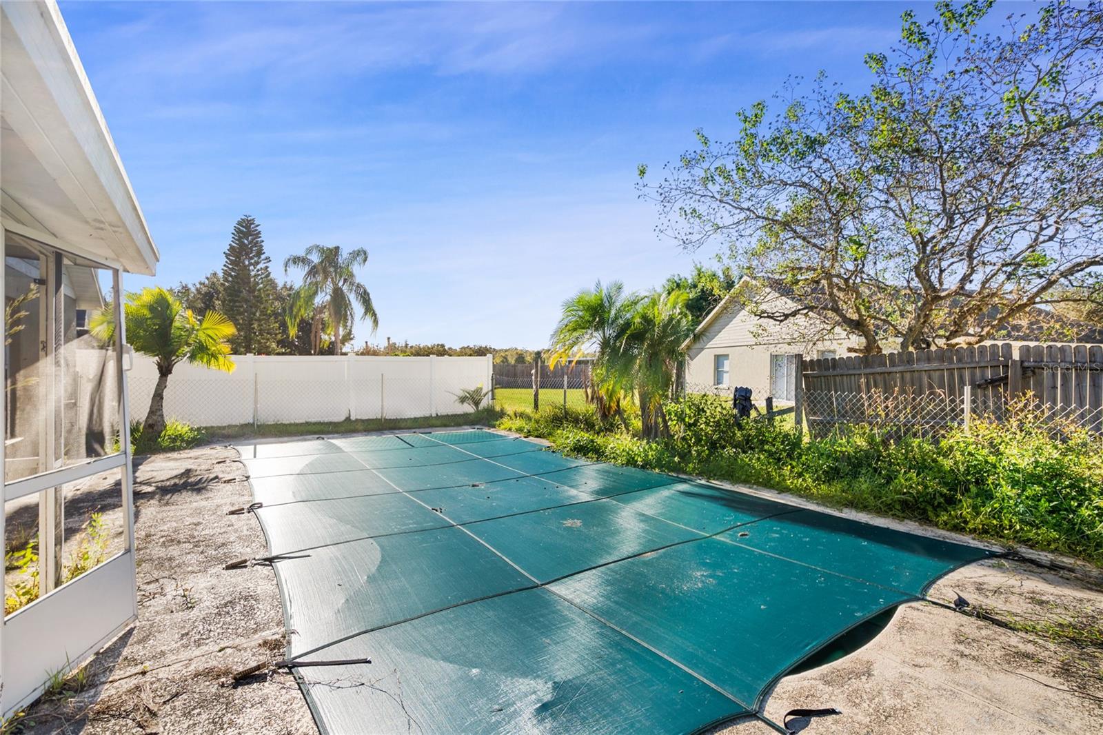 Image 32 of 34 For 8312 Fort Clinch Avenue