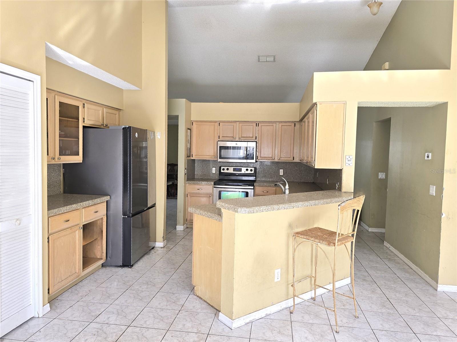 Image 8 of 34 For 8312 Fort Clinch Avenue