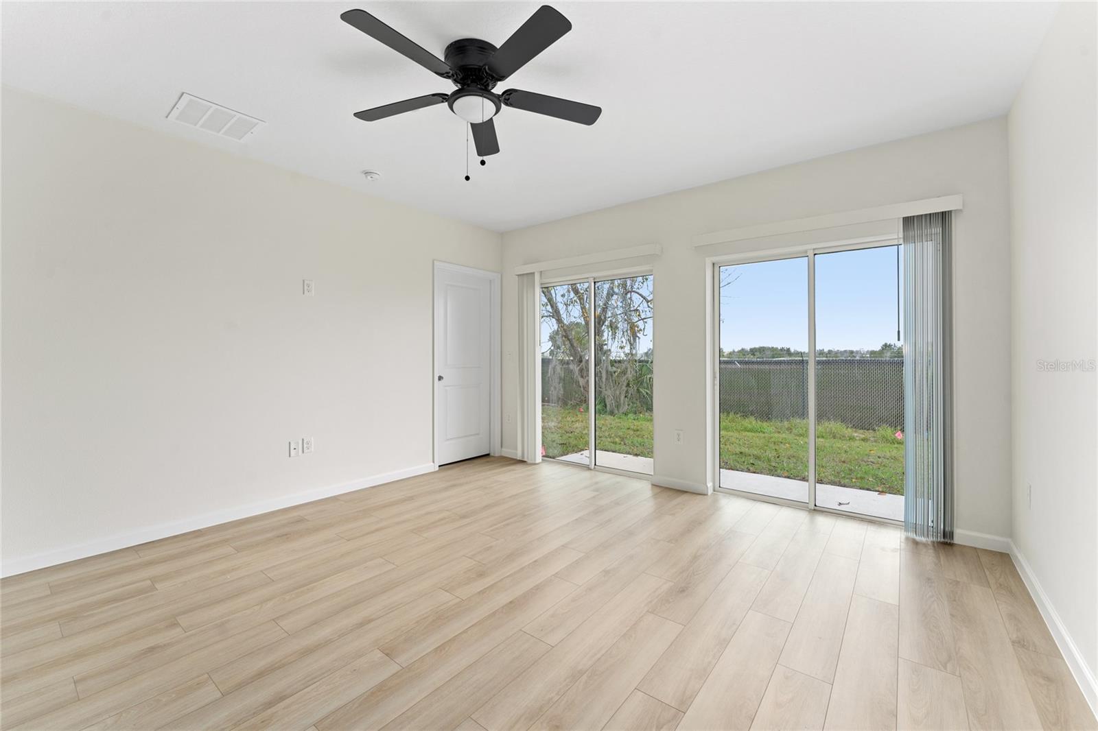 Image 9 of 16 For 2545 Slim Haywood Avenue