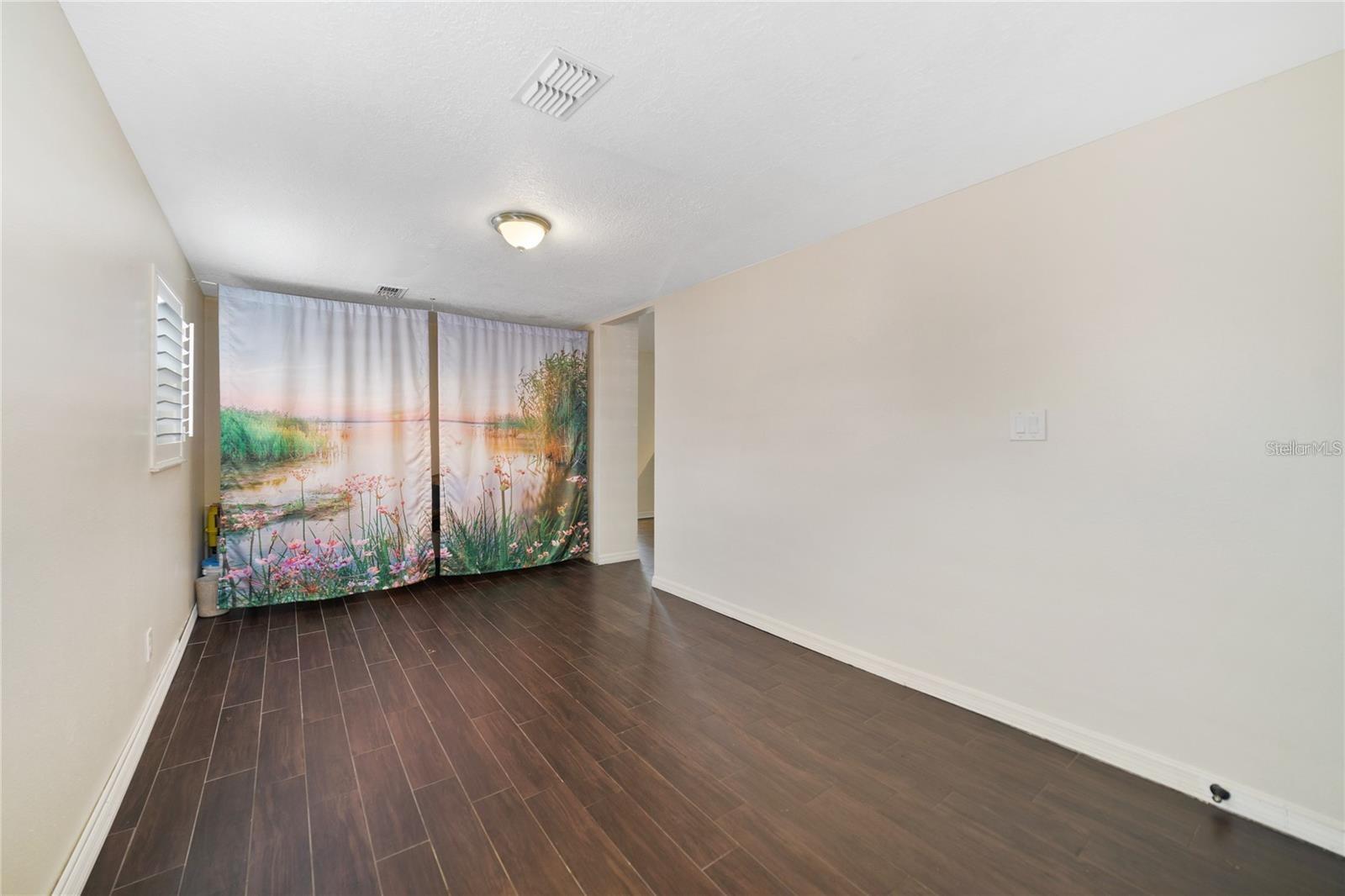 Image 10 of 40 For 33 Ortman Drive