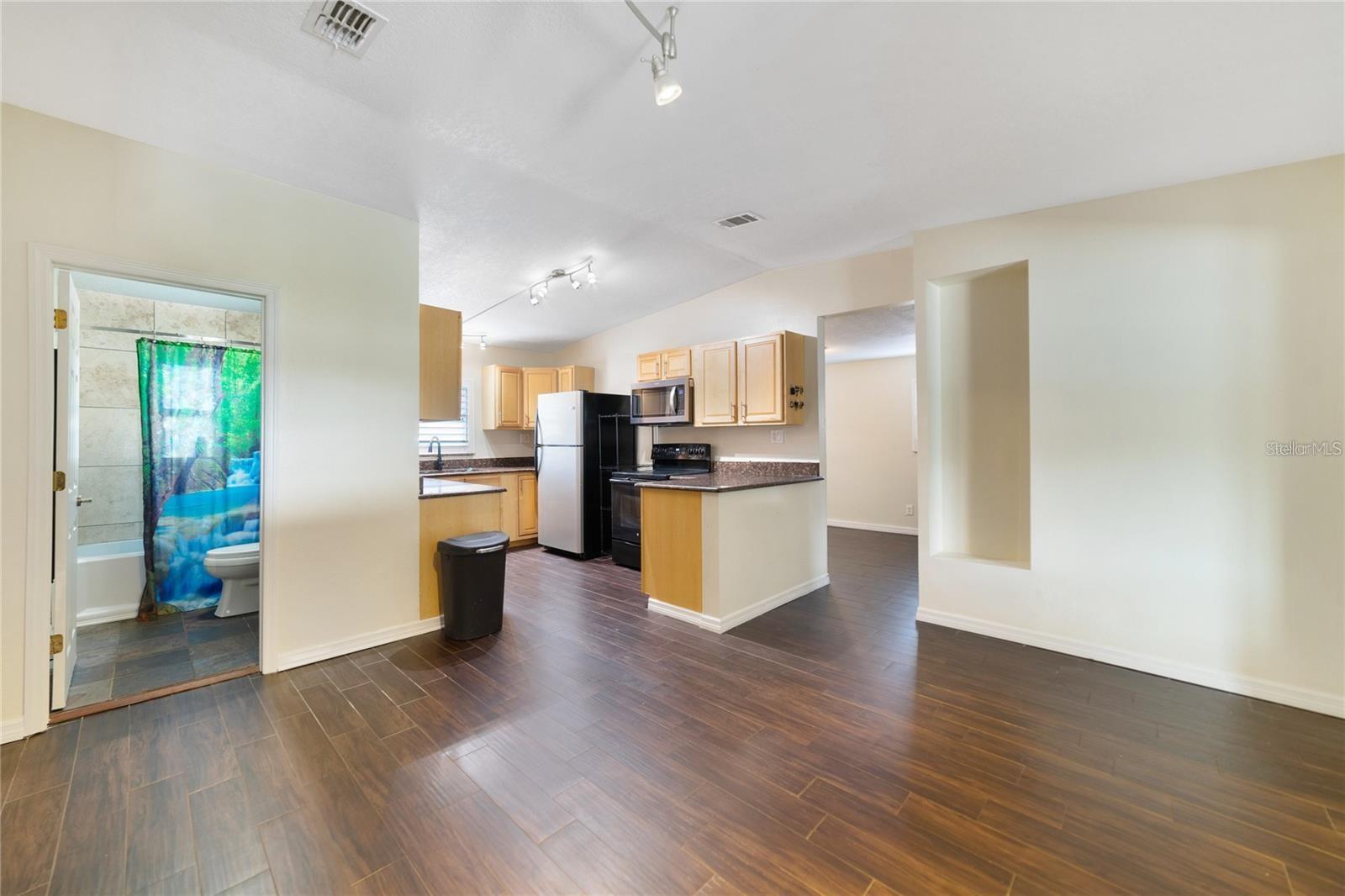 Image 13 of 40 For 33 Ortman Drive