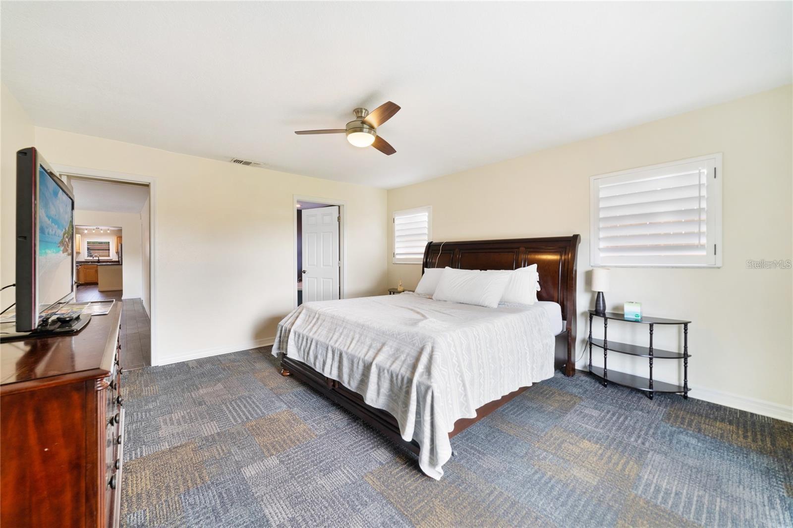 Image 29 of 40 For 33 Ortman Drive