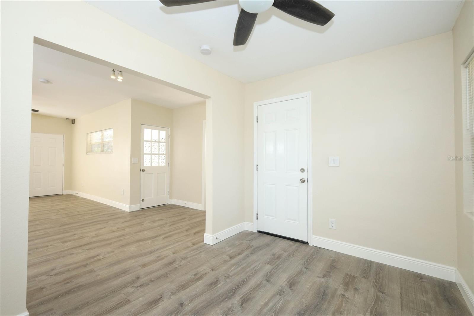 Image 15 of 38 For 5313 Bonnie Brae Circle