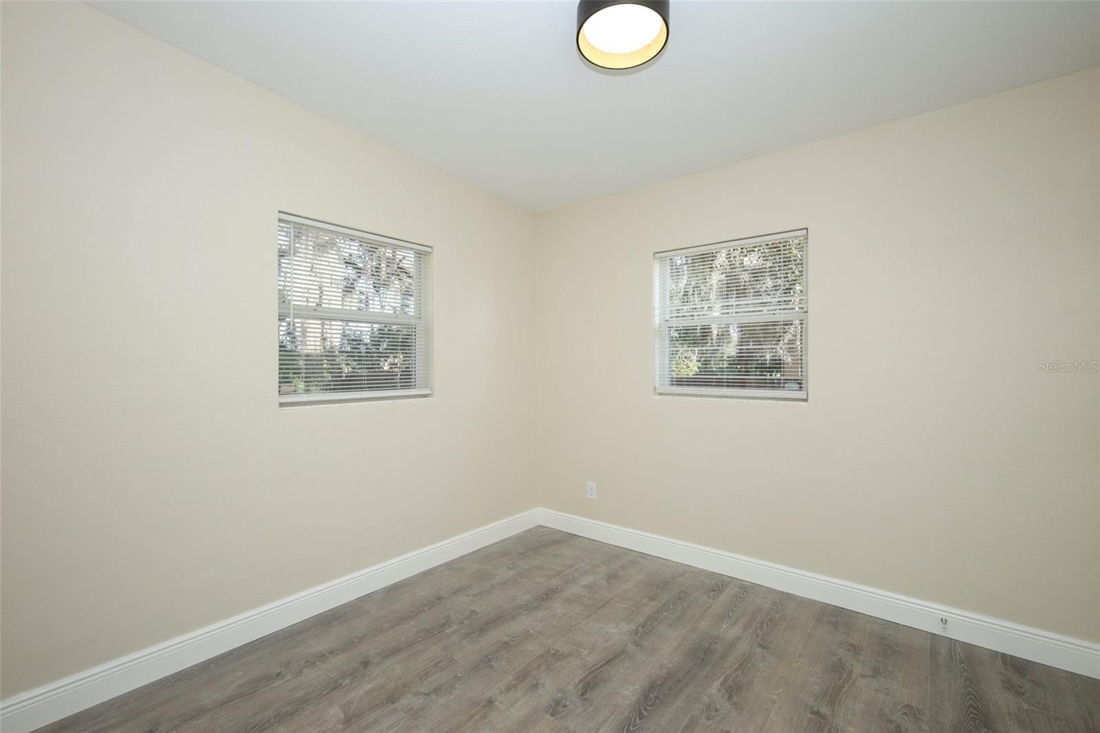 Image 24 of 38 For 5313 Bonnie Brae Circle