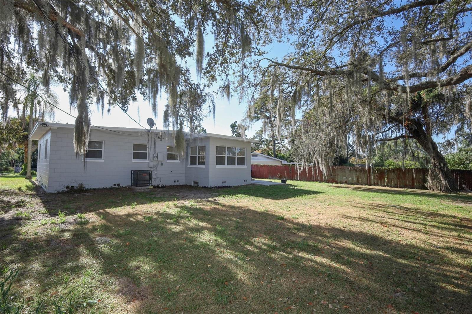 Image 29 of 38 For 5313 Bonnie Brae Circle