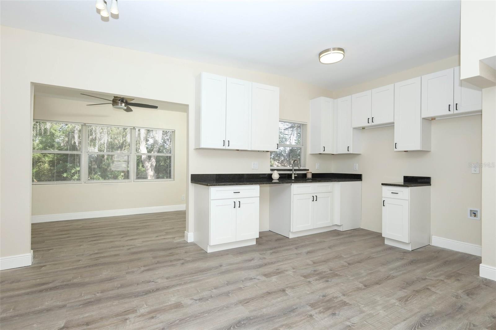 Image 8 of 38 For 5313 Bonnie Brae Circle