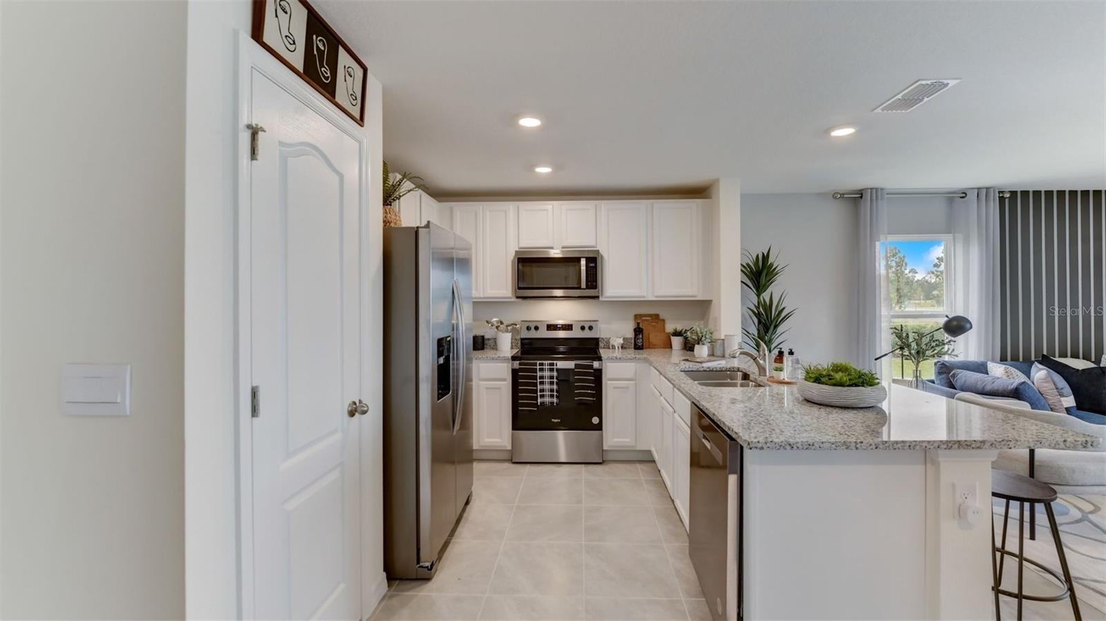 Image 6 of 56 For 6598 Leo Lane