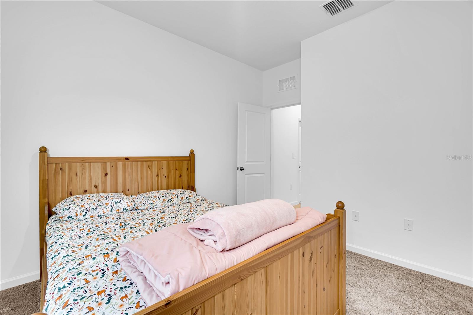 Image 11 of 30 For 5920 Catamaran Avenue