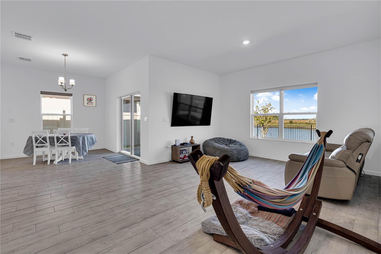 Image 25 of 30 For 5920 Catamaran Avenue