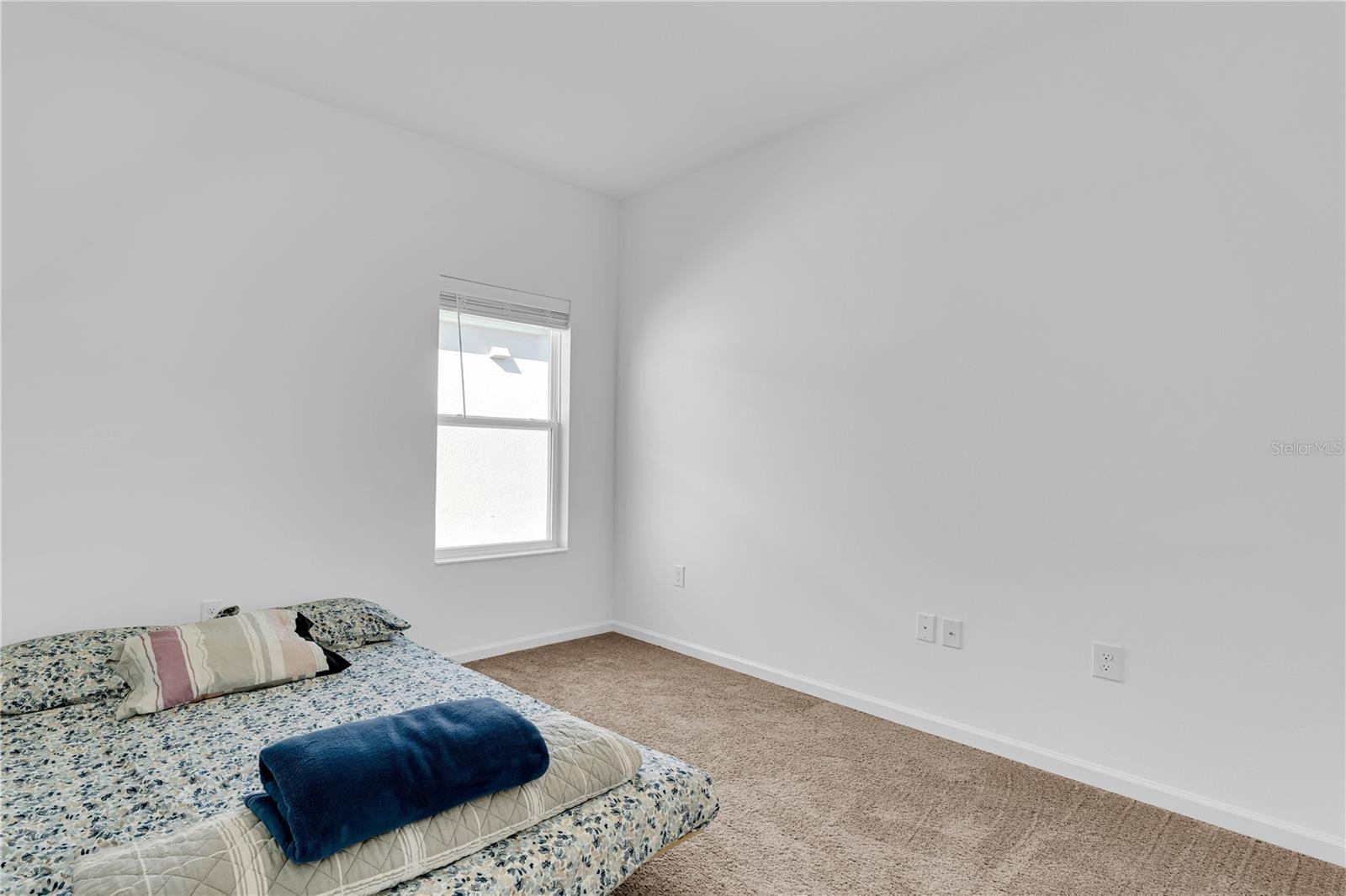 Image 6 of 30 For 5920 Catamaran Avenue