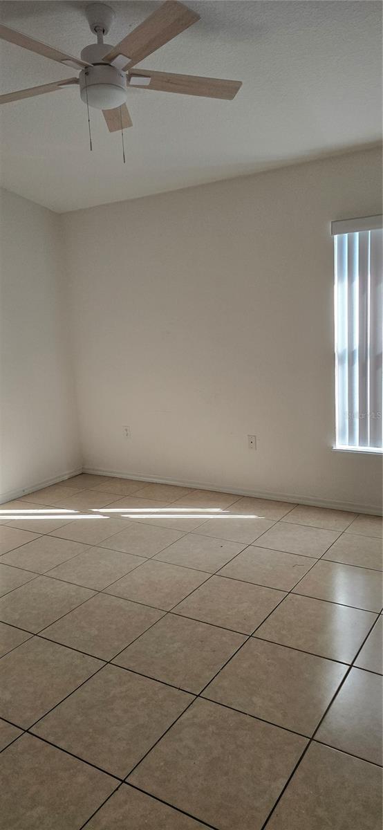 Image 5 of 12 For 120 Reserve Drive