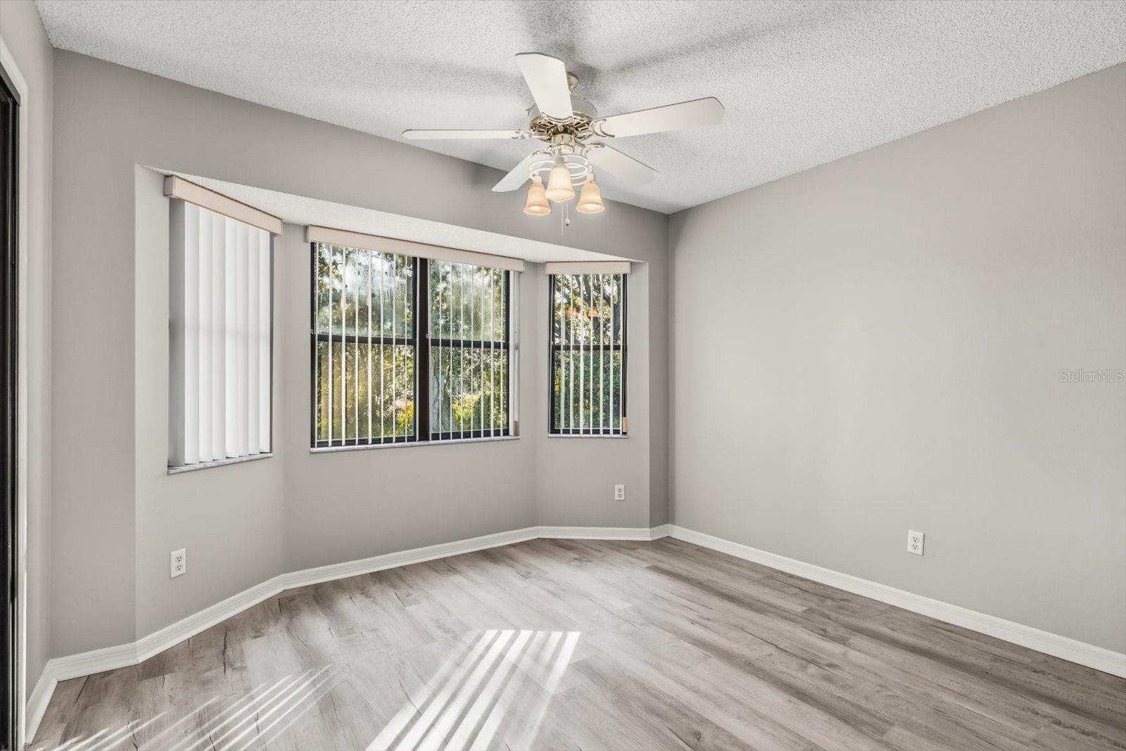 Image 8 of 32 For 6142 Wade Street