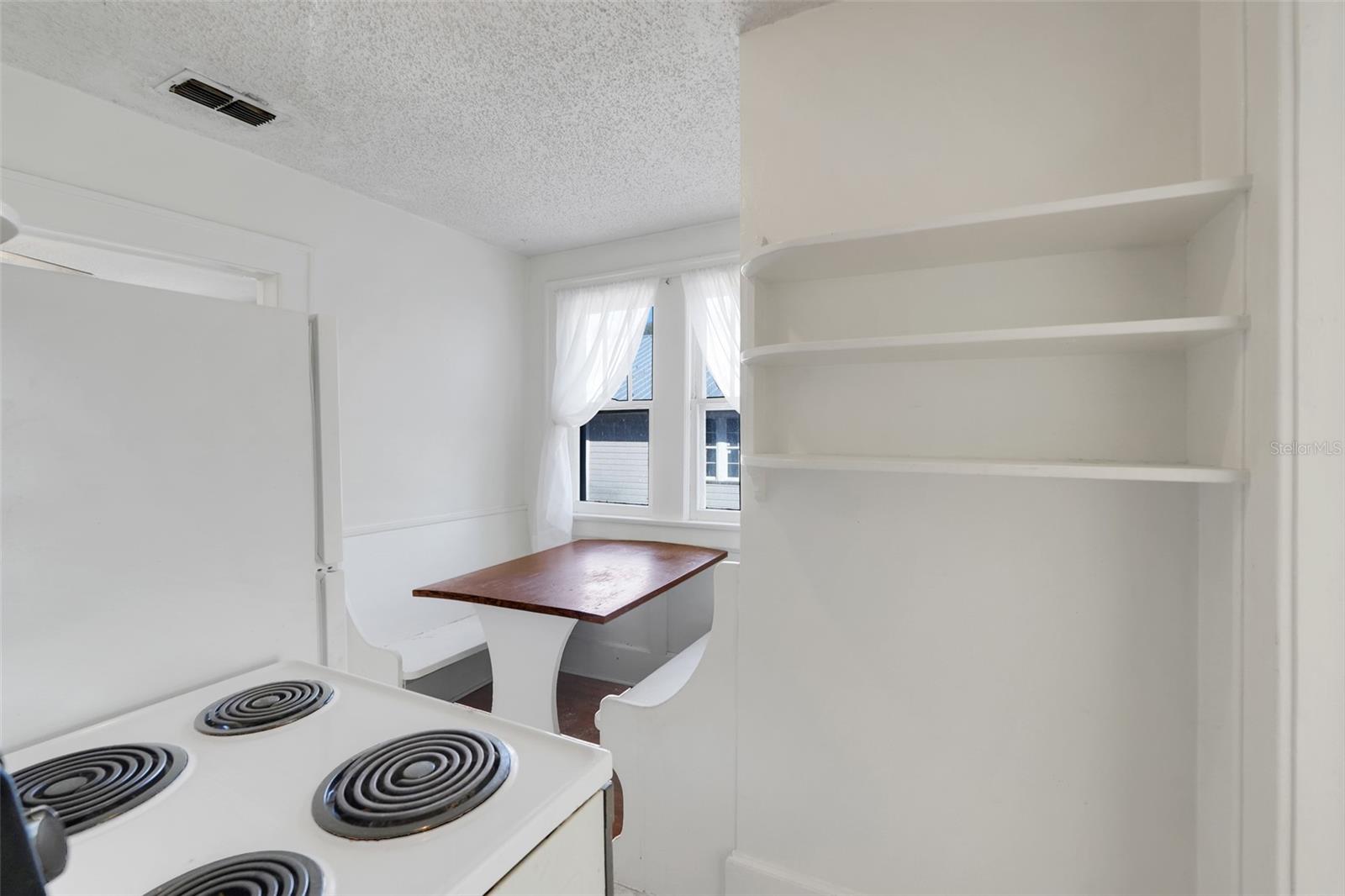 Image 27 of 50 For 225 Sans Souci Avenue