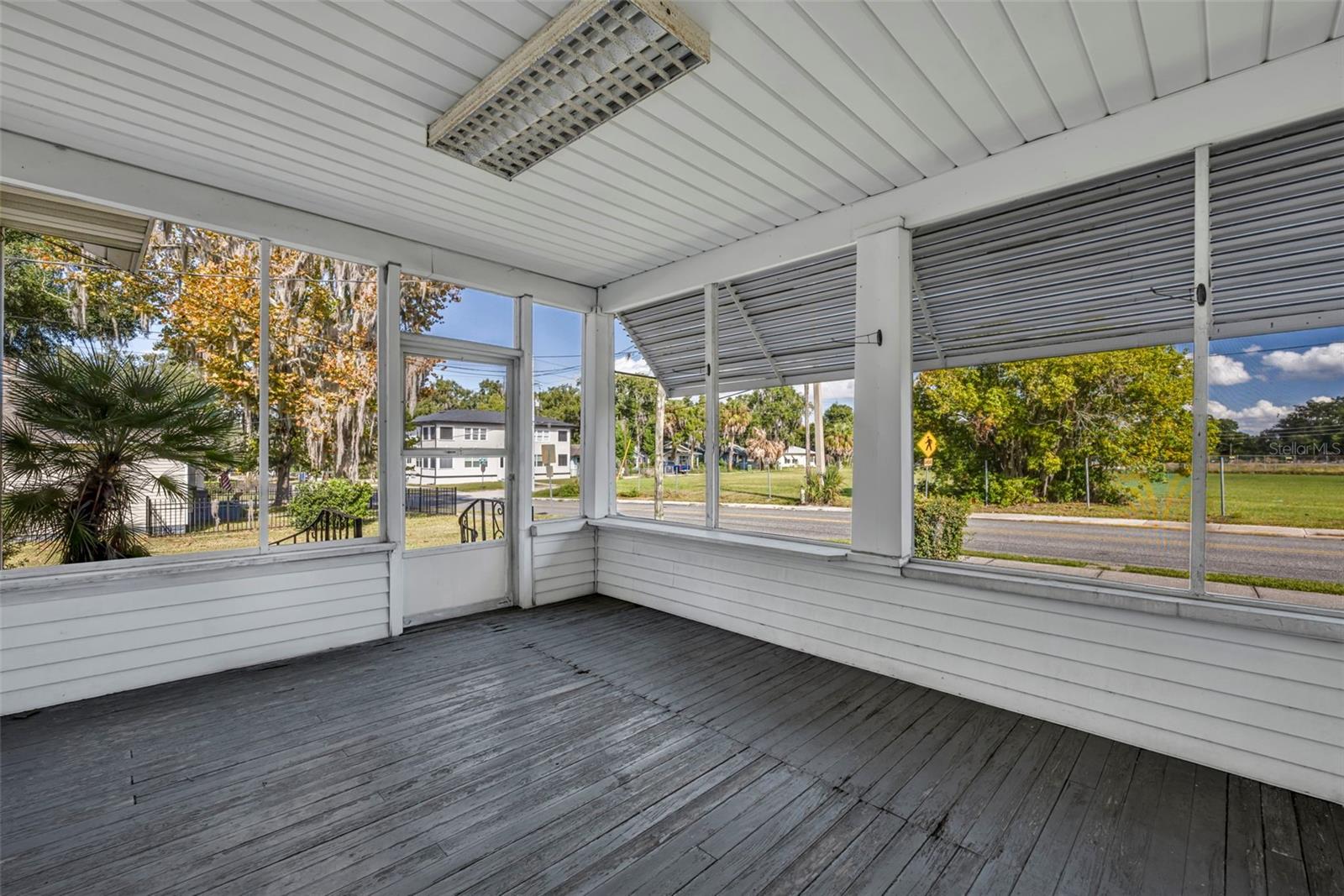 Image 3 of 31 For 207 Perkins Street