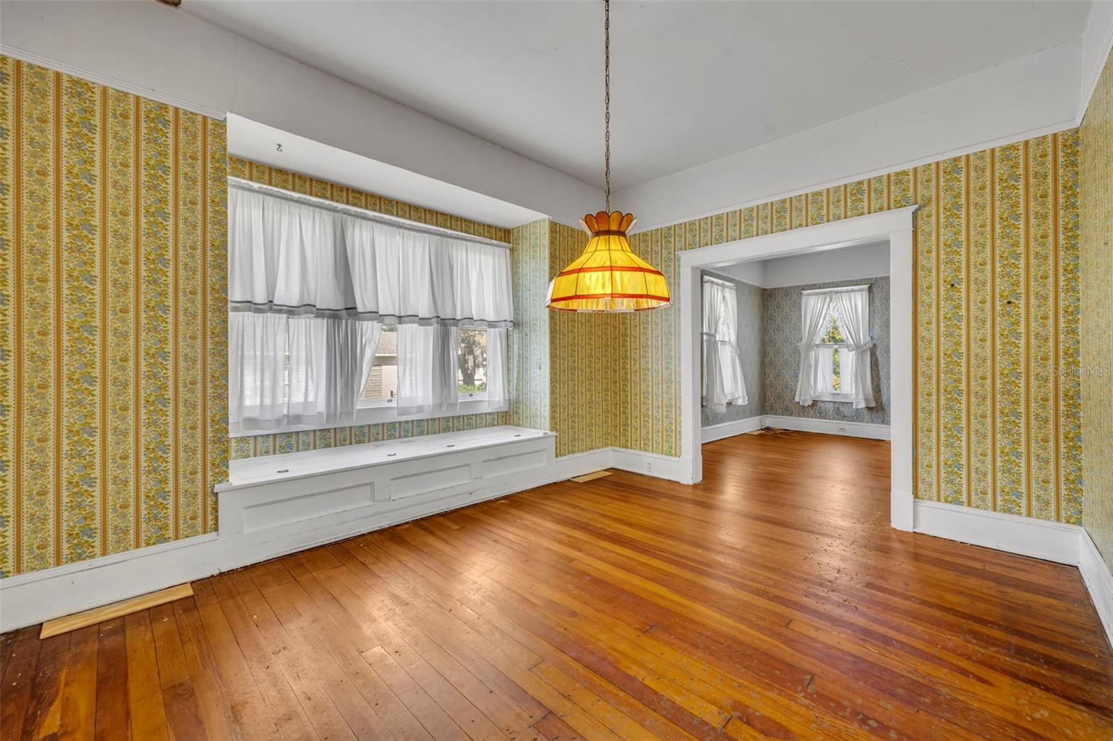 Image 8 of 31 For 207 Perkins Street